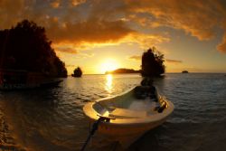sunset in Kadidiri island, tomini bay... by Iman Brotoseno 